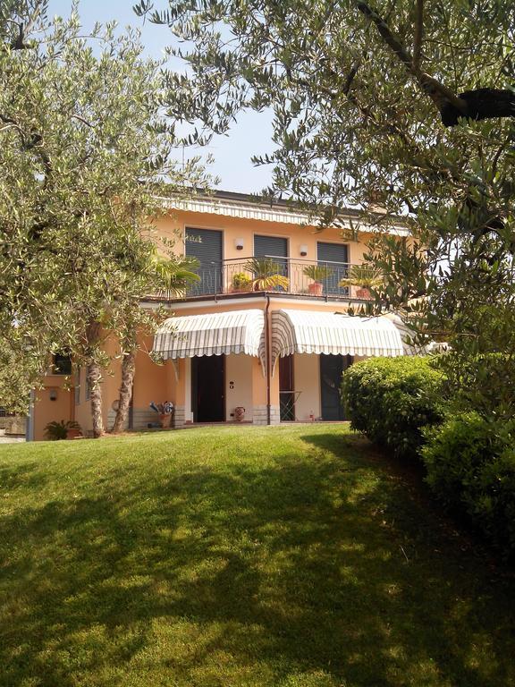 Casa Silvia Apartment Padenghe sul Garda Cameră foto